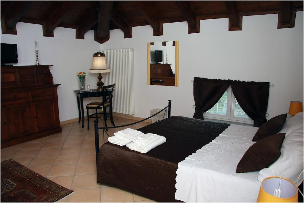 Villa Sassi Ac Alessandria Bilik gambar