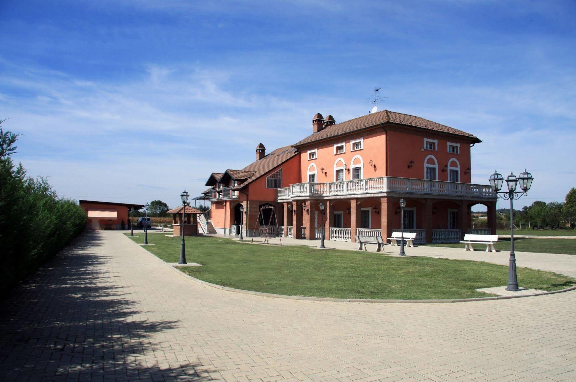 Villa Sassi Ac Alessandria Luaran gambar
